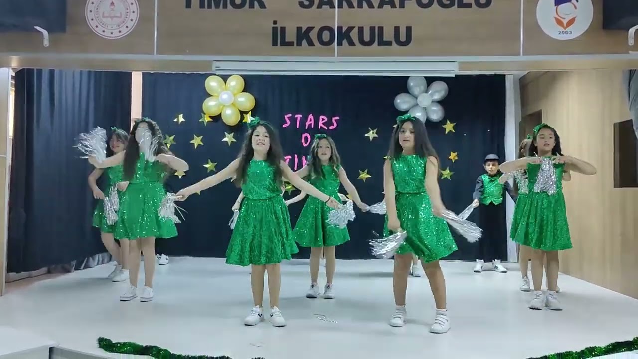 STARS OF TİMUR İNGİLİZCE KAREOKE YARIŞMASI 4A PERFORMANSI