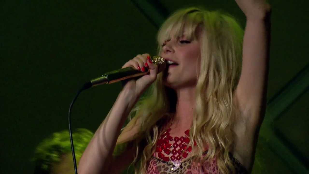 The Asteroids Galaxy Tour - The Golden Age (live at Cine Joia 28/07/12)