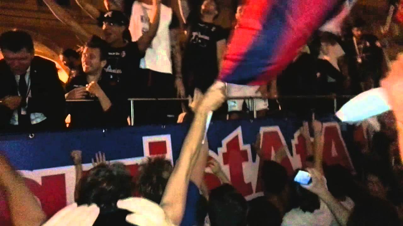 Arrivo bus scoperto Bologna Fc.