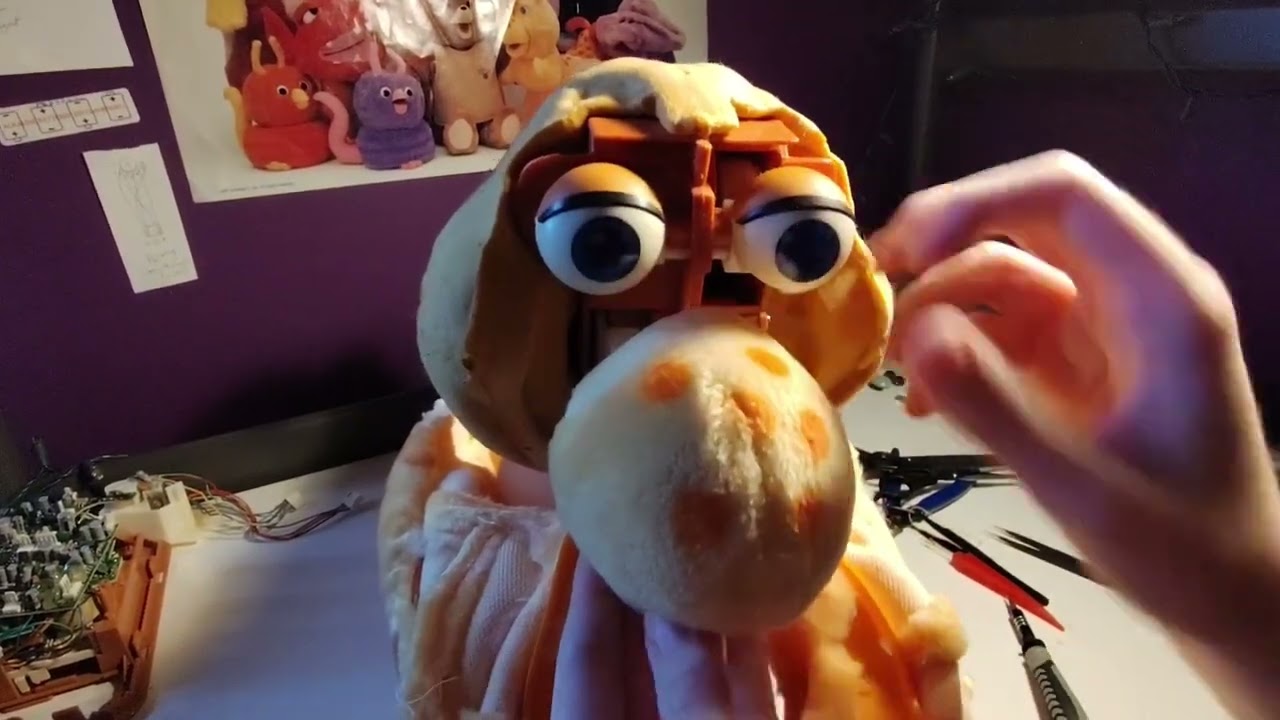 Dismantling Your Grubby | Autopsies of Grundo - Teddy Ruxpin Repair EP. 4