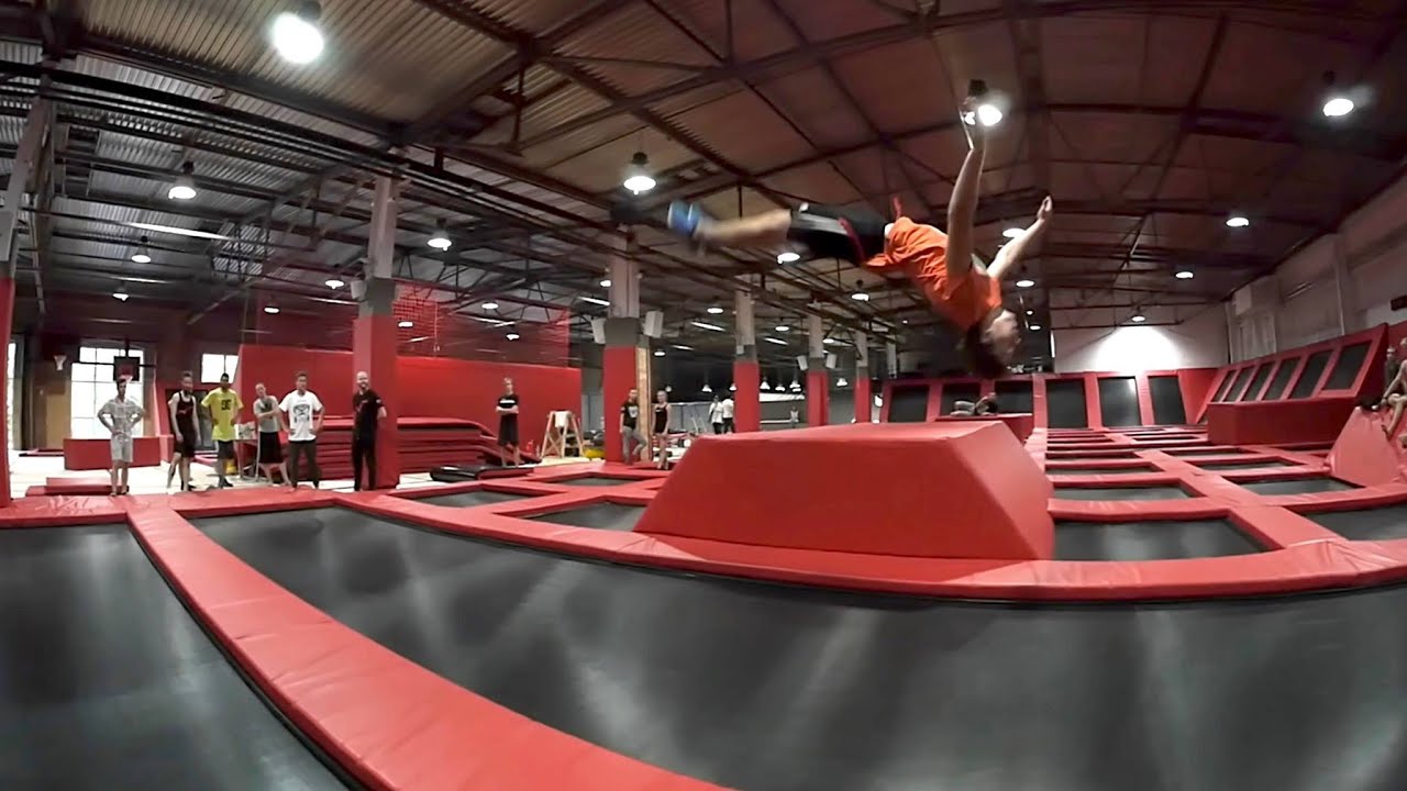 Hangar 646 NA MOKOTOWIE!