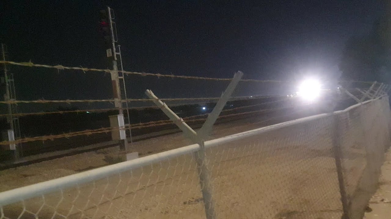 قطار ركاب منطلق إلى الرياض 
