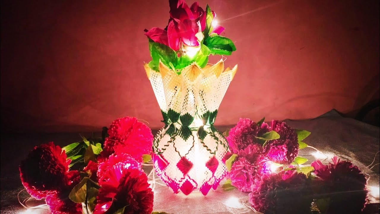 How to make flower pot with plastic canvas/ plastic net sheet || प्लास्टिक कैनवास से बनाए फ्लॉवर पॉट