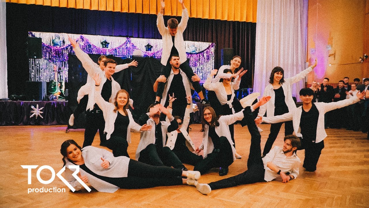 Maturitní ples | Gymnázium Mimoň | Předtančení | OKTÁVA 2024