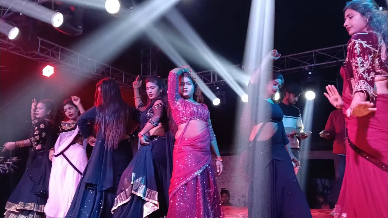 Kamariya uthata A Raja dardiya uthata a Raja#maya #arcestra #dance 