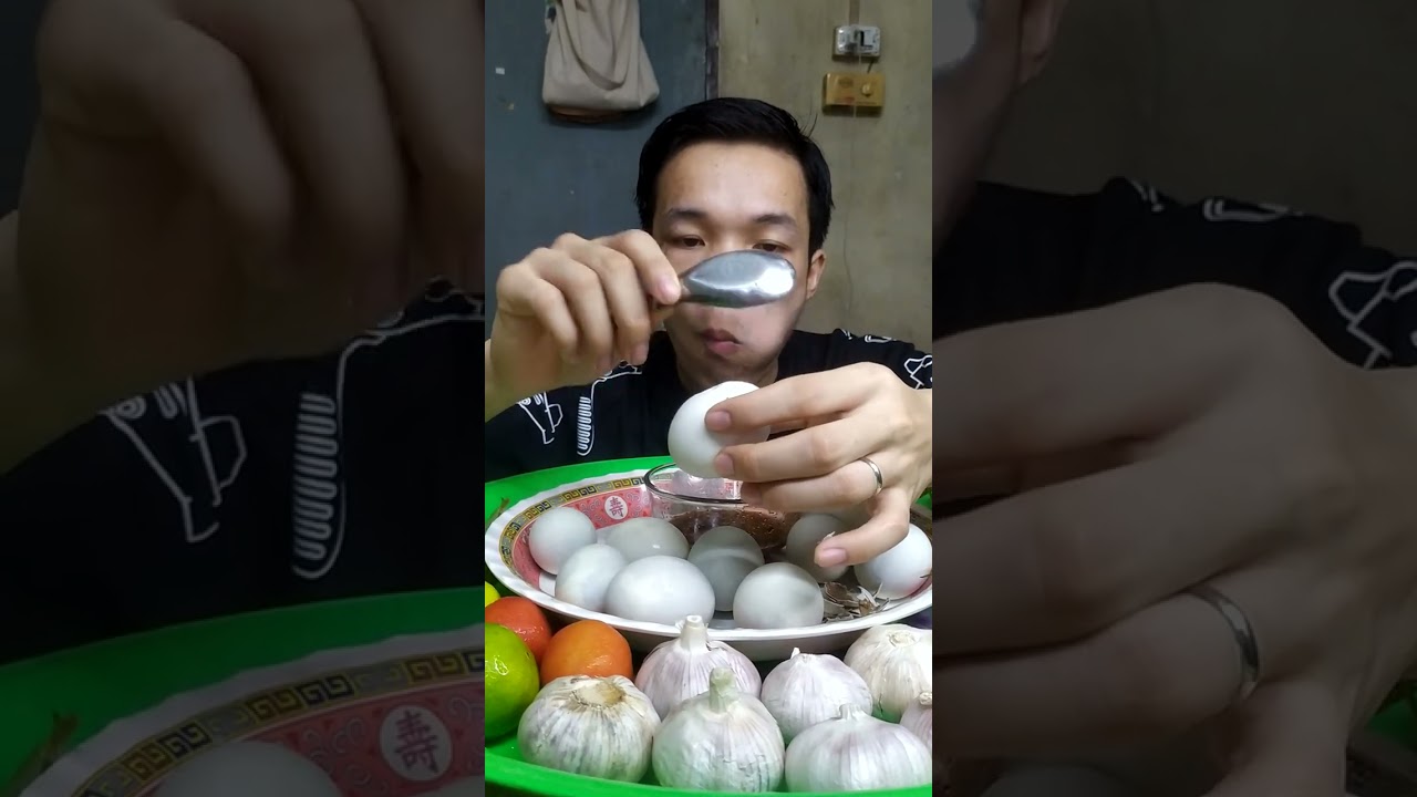 ไข่ลูกเป็ดแชบๆ