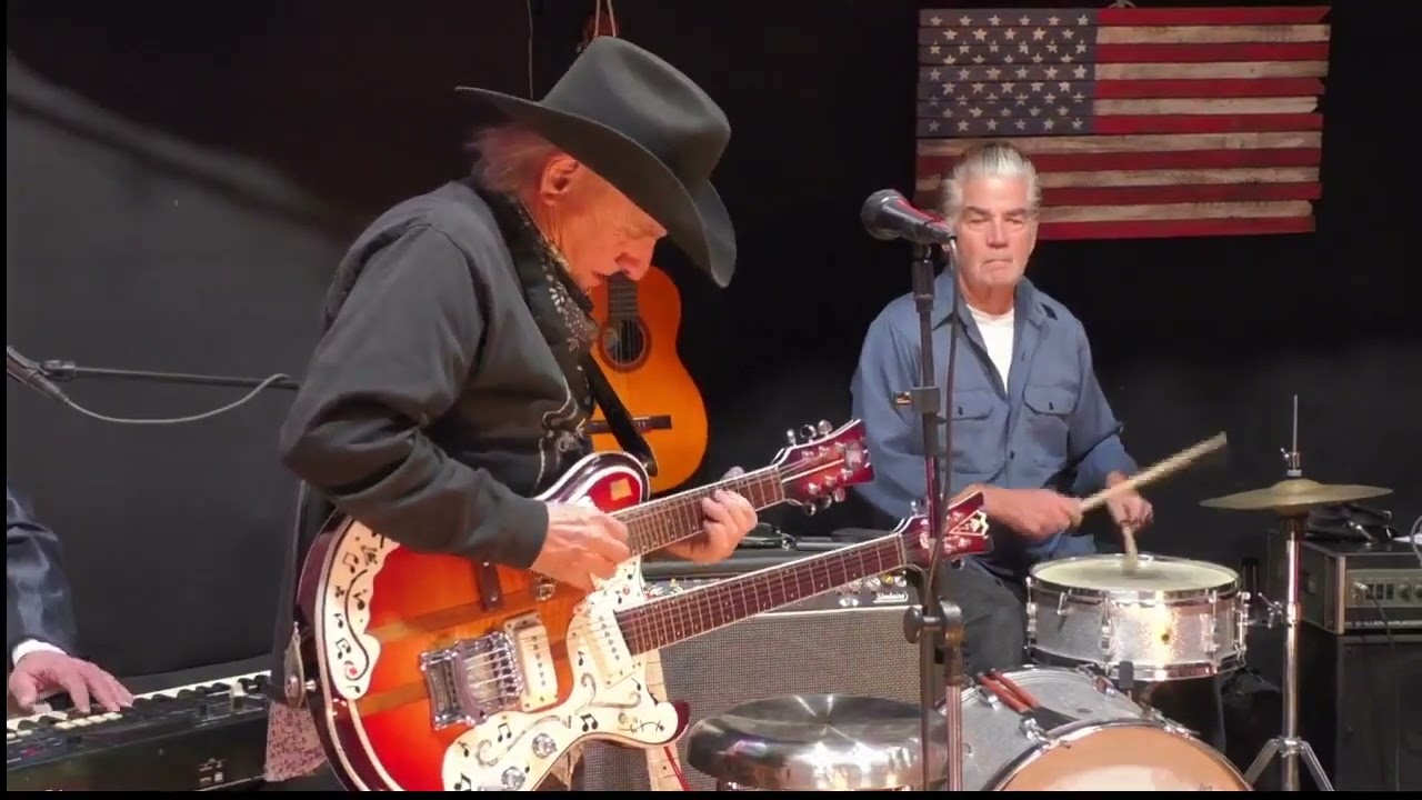 Live Country Music - Carmine Sardo and the Wild Country Band