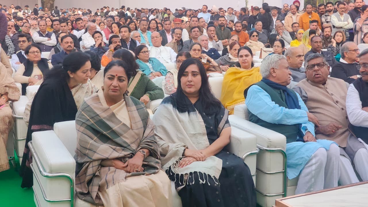 CM Rekha Gupta पहुंची Swaraj Kaushal जी को श्रद्धांजलि देने, Bansuri Swaraj की बांधी हिम्मत