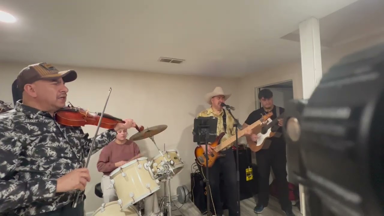 CUÁL DE LOS DOS AMANTES AL ESTILO MADROÑOS DEL BARRANCO 🎻🎸🪕🎼