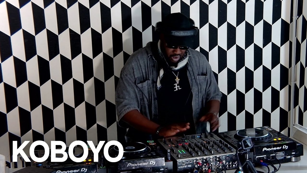 KOBOYO [MIA MAO live] DJ set | Techno