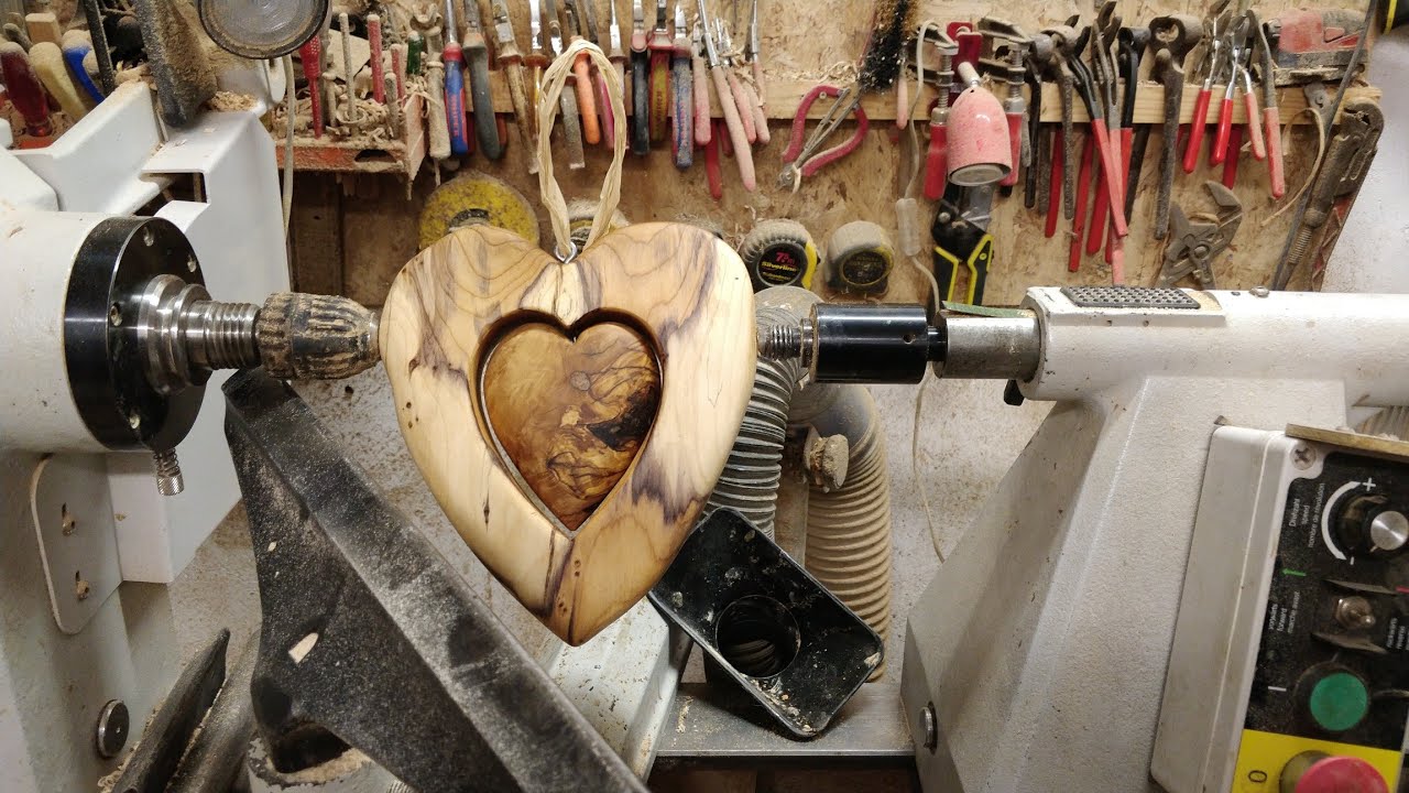 Woodturning - Two different Harts together for my Valentine 😍🥰.