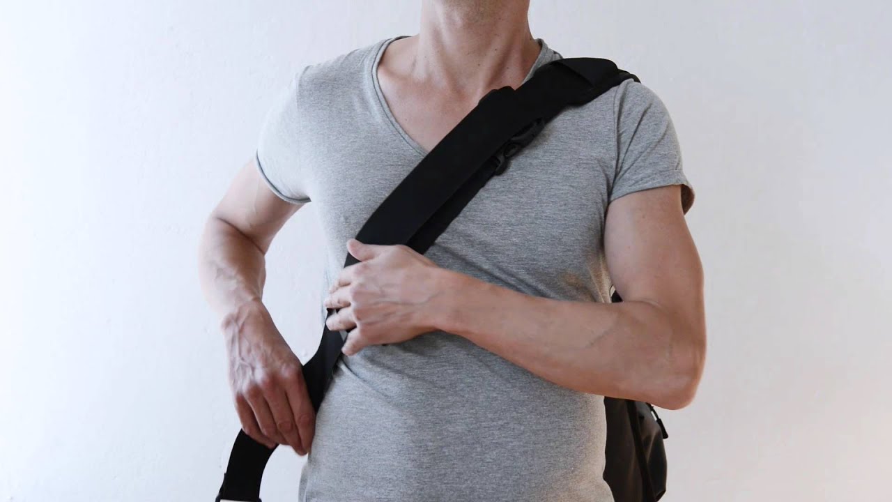 EVENaBAG provides a smartly designed adjustable belt strap system!