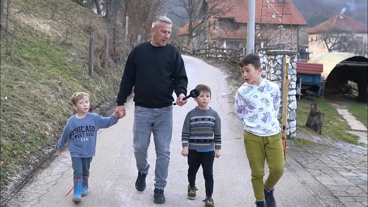 Najiskreniji intervjui ikad – odgovaraju djeca od 6 do 12 godina ko su mališani iz Kasipovića ?😀