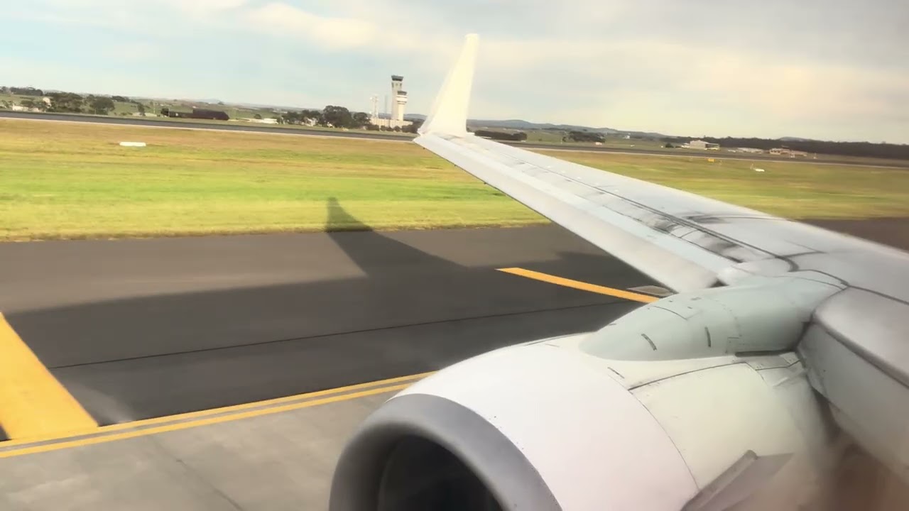 CFM ROAR | Qantas 737-800 morning departure from Melbourne 