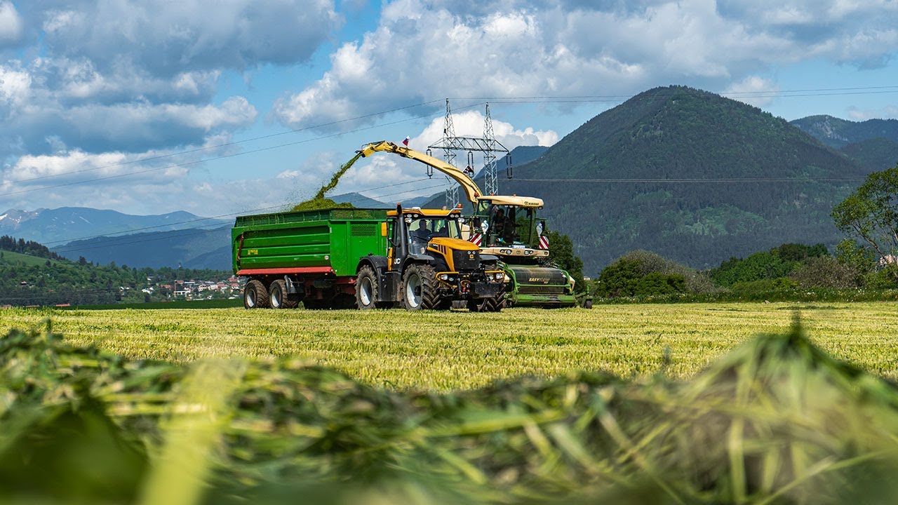 Sen&aacute;že - Krone Big X700 | | Traktory JCB Fastrac 3230 Xtra, CaseIH Magnum 340, CaseIH cvx195