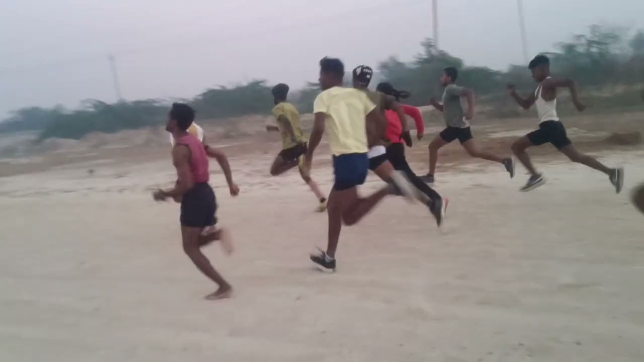 80 metre reputation करते हुए बच्चे 