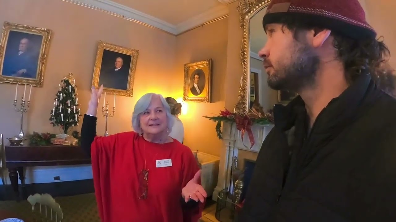 We tour Auburn, NY this Christmas Season