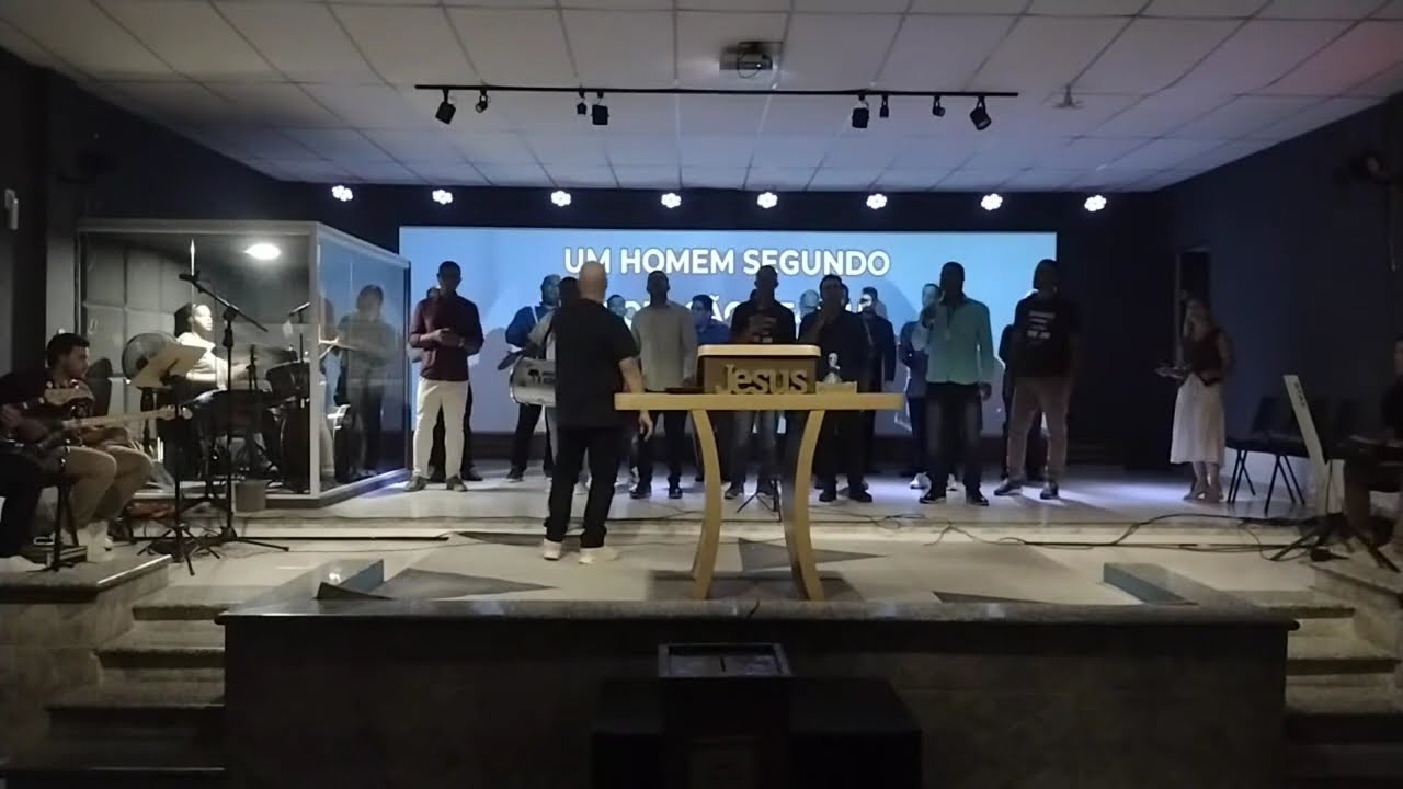 Grupo de Varões Nossa Raiz é Cristo - EU QUERO SER UM HOMEN SEGUNDO O CORAÇÃO DE DEUS