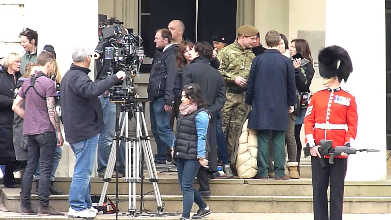 Sherlock - On Set (2) Twist and diffuse