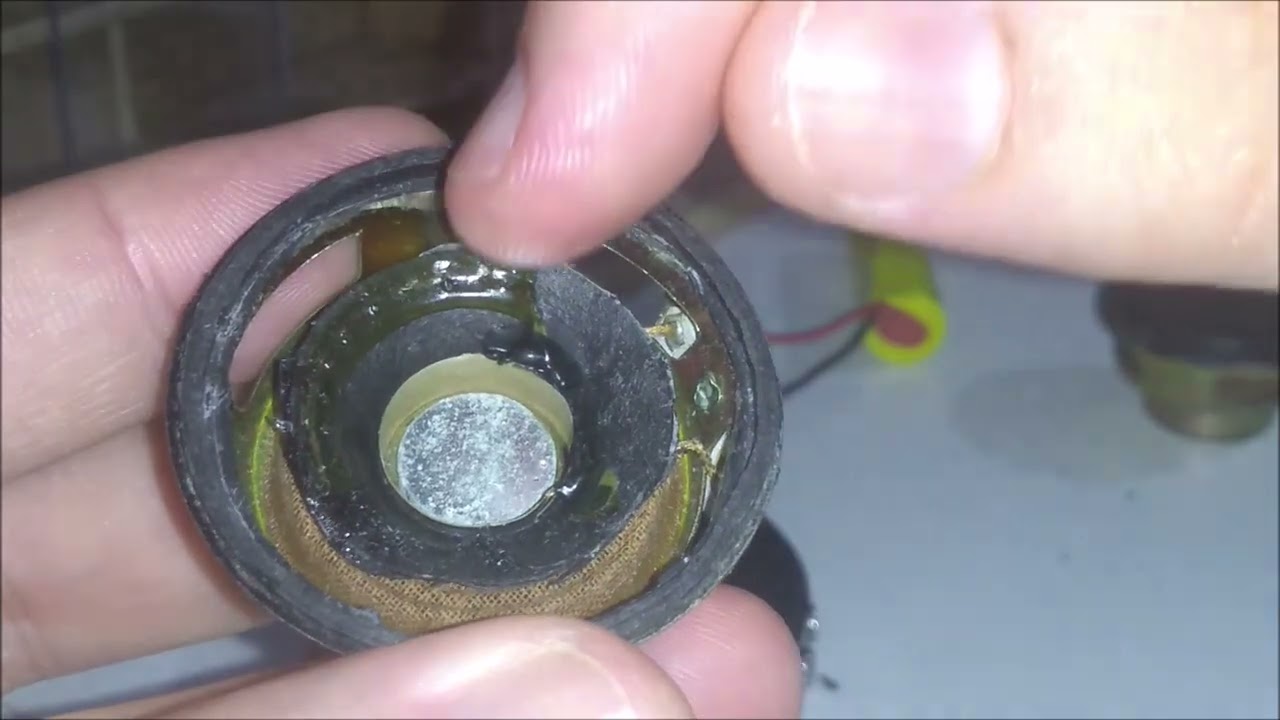 Como restaurar mini alto falante rasgado