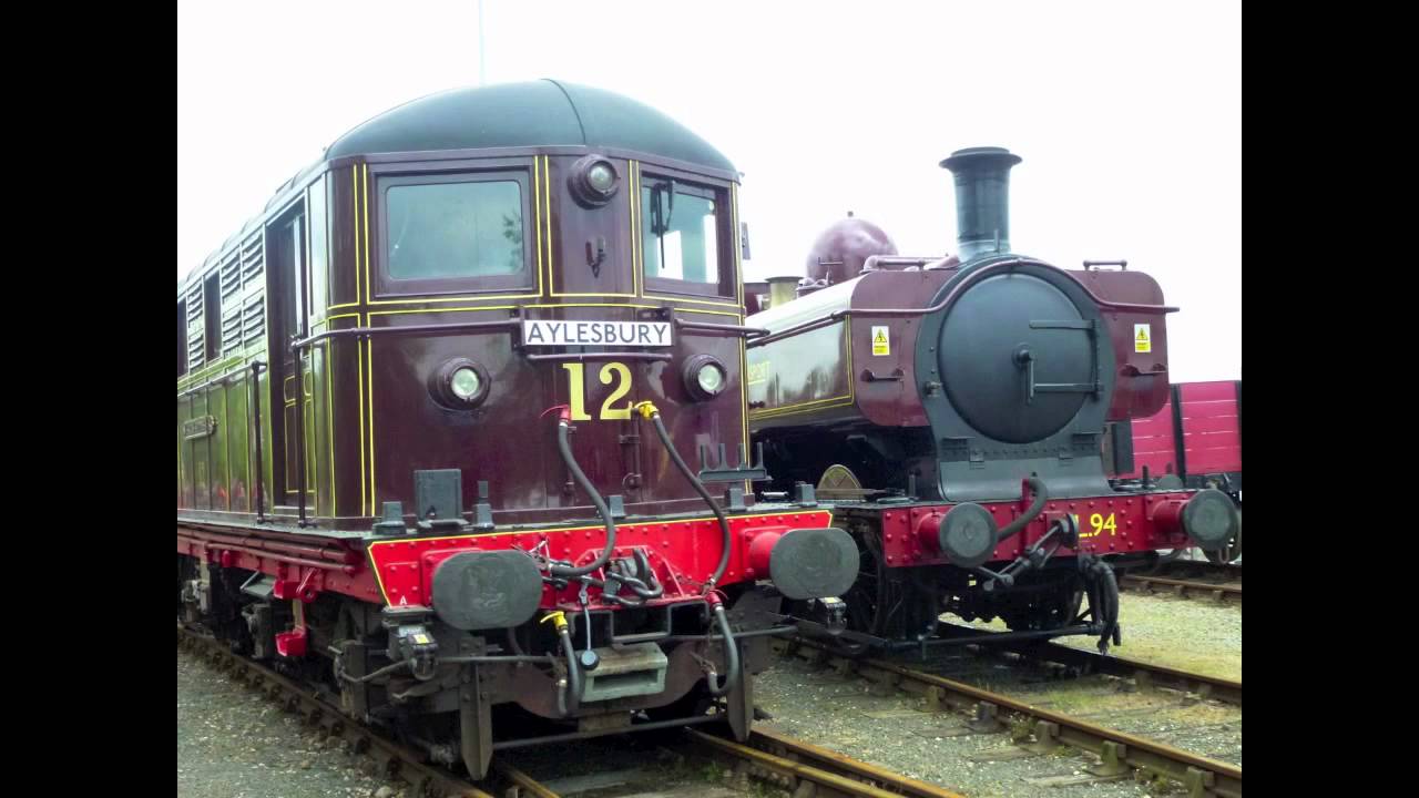 Rega P5 Plays Wellington Goes To Waterloo - The Wombles
