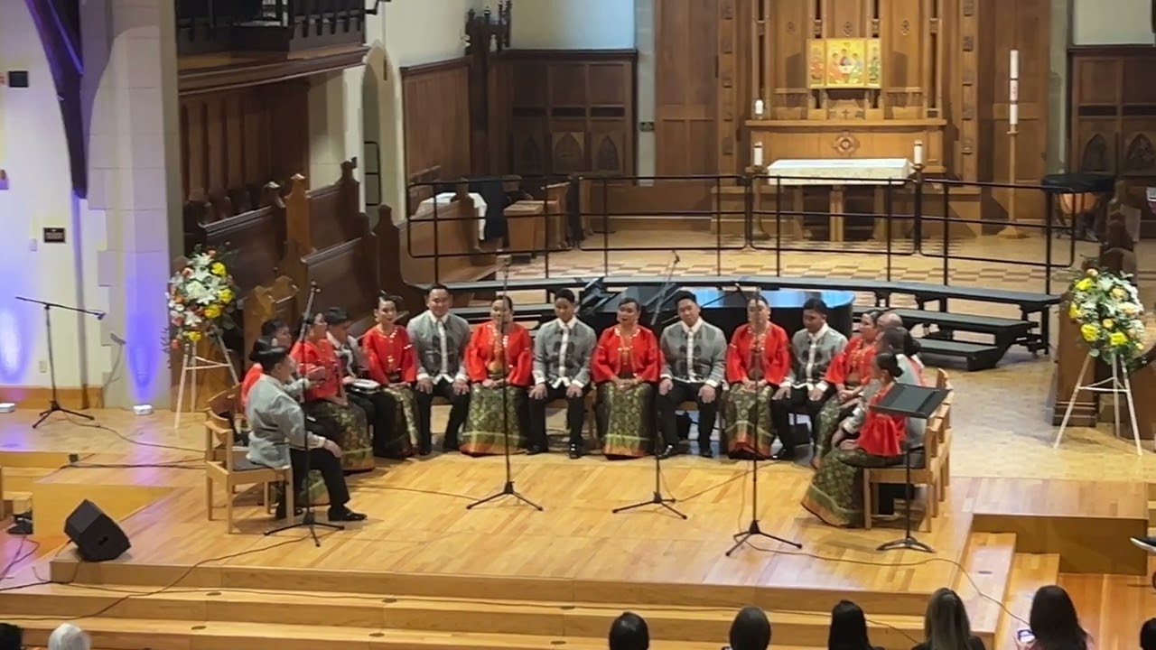 The Philippine Madrigal Singers - Magdiwang Magpuri