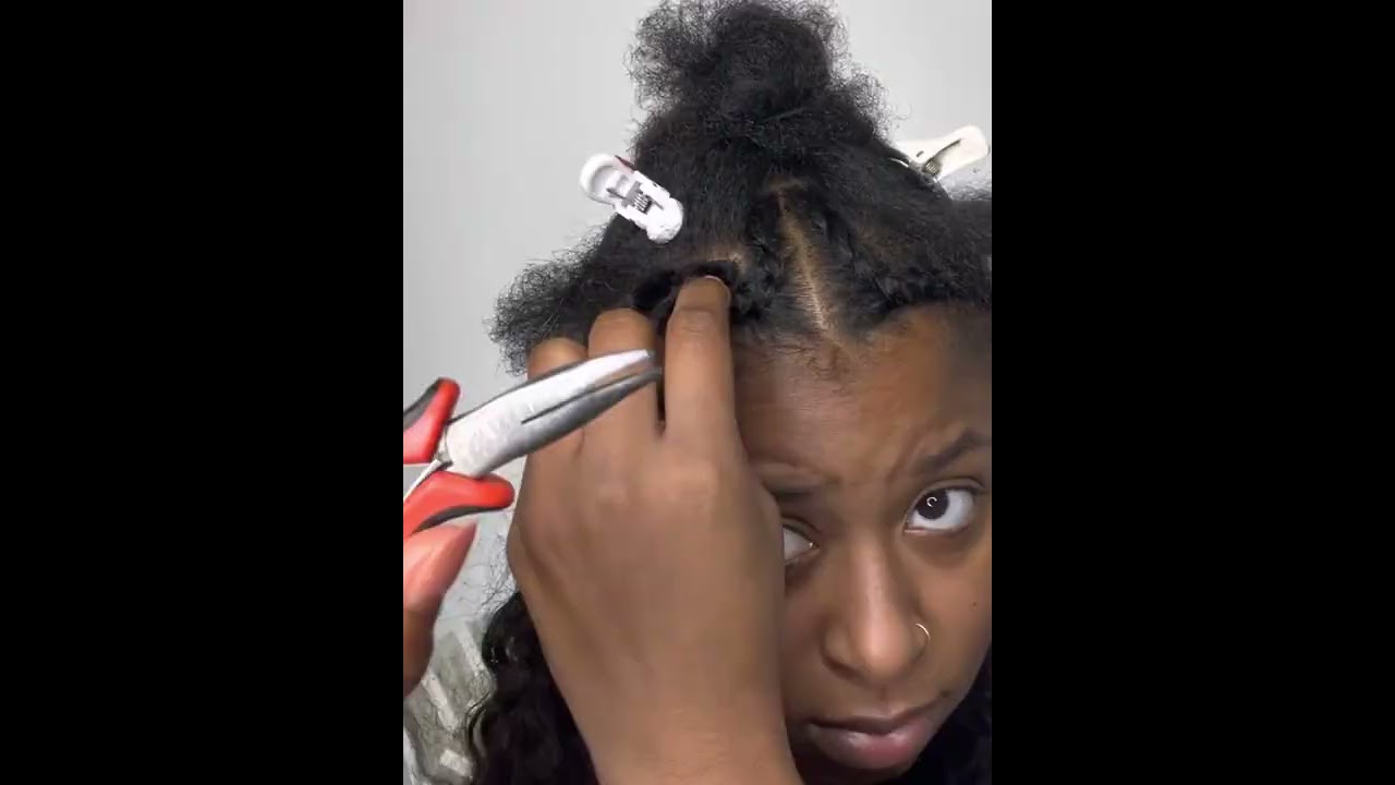 DIY Highlight Hairstyle At Home , Install Microweft Hair Extensions For 4a Black Hair #shorts