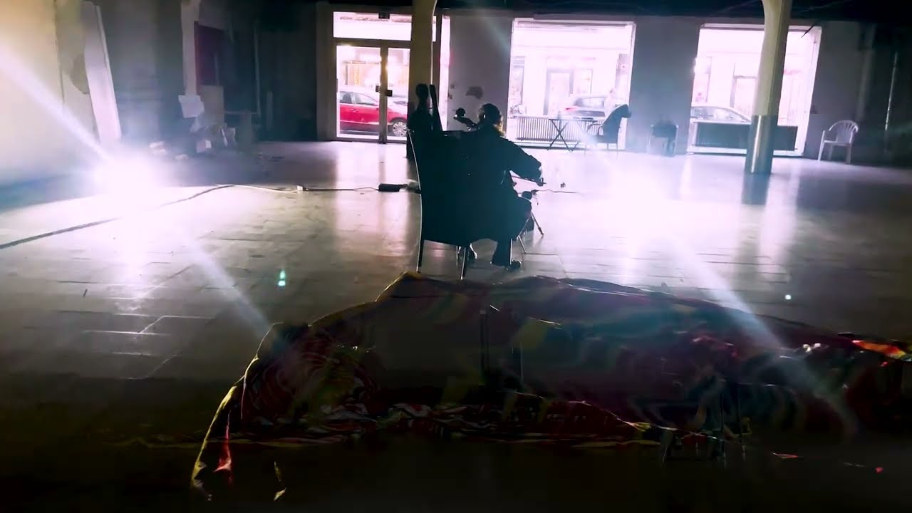 Inside Out im Tanzsaal Tegel - Cello Performance