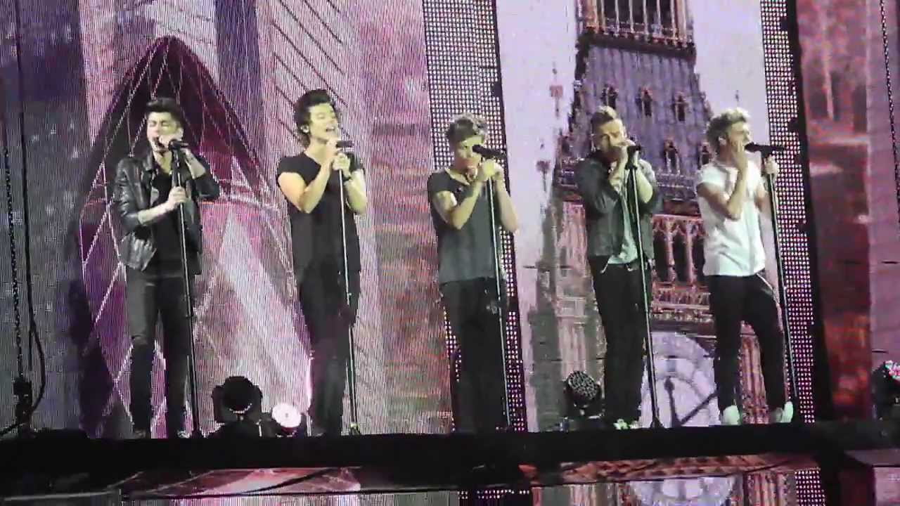 One Direction - 'C'mon C'mon' in Hamburg 05/12/13