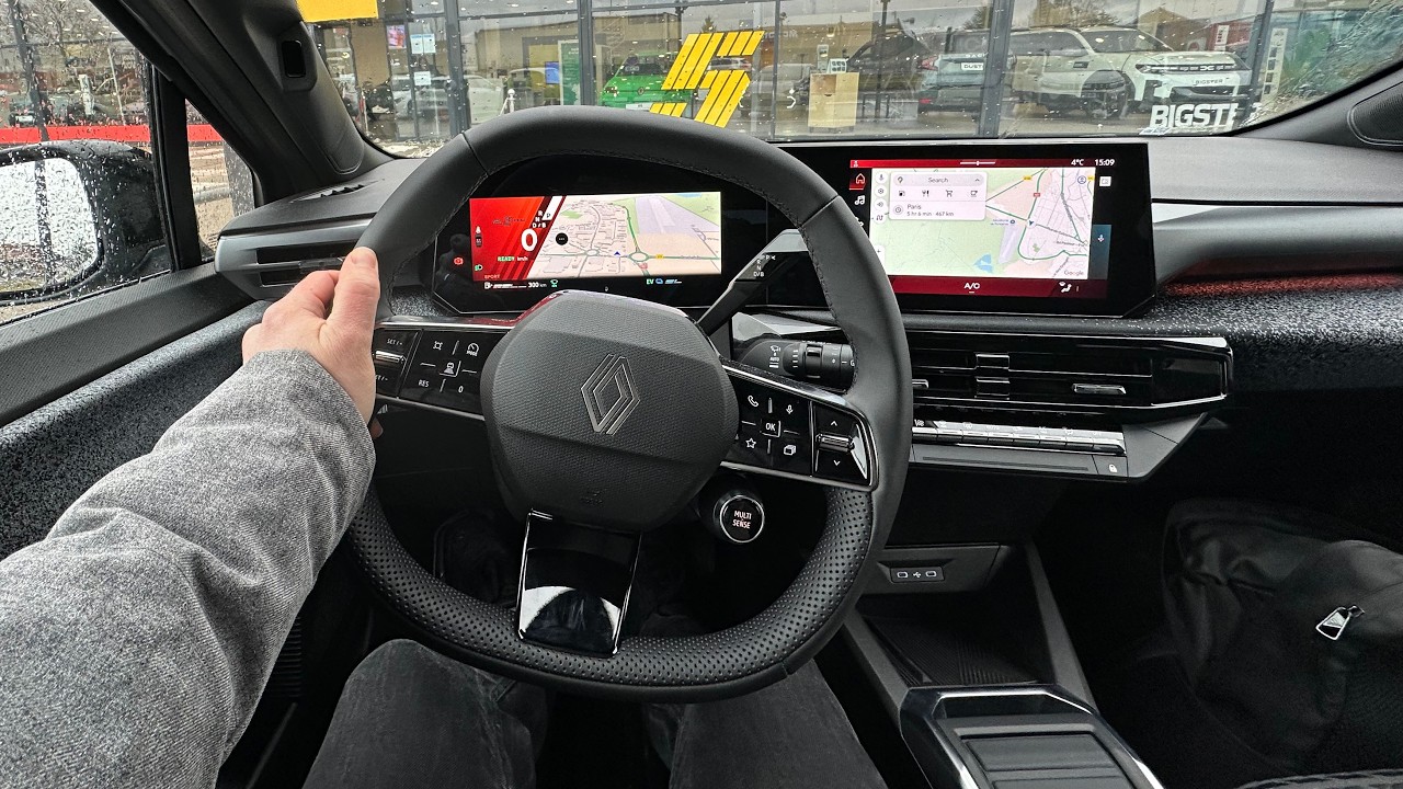 NEW Renault Clio Hybrid E-Tech 160 (2026) - POV Driving, Exterior & Interior