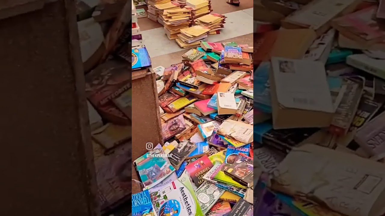 Delhi Sunday Book Market At Affordable price