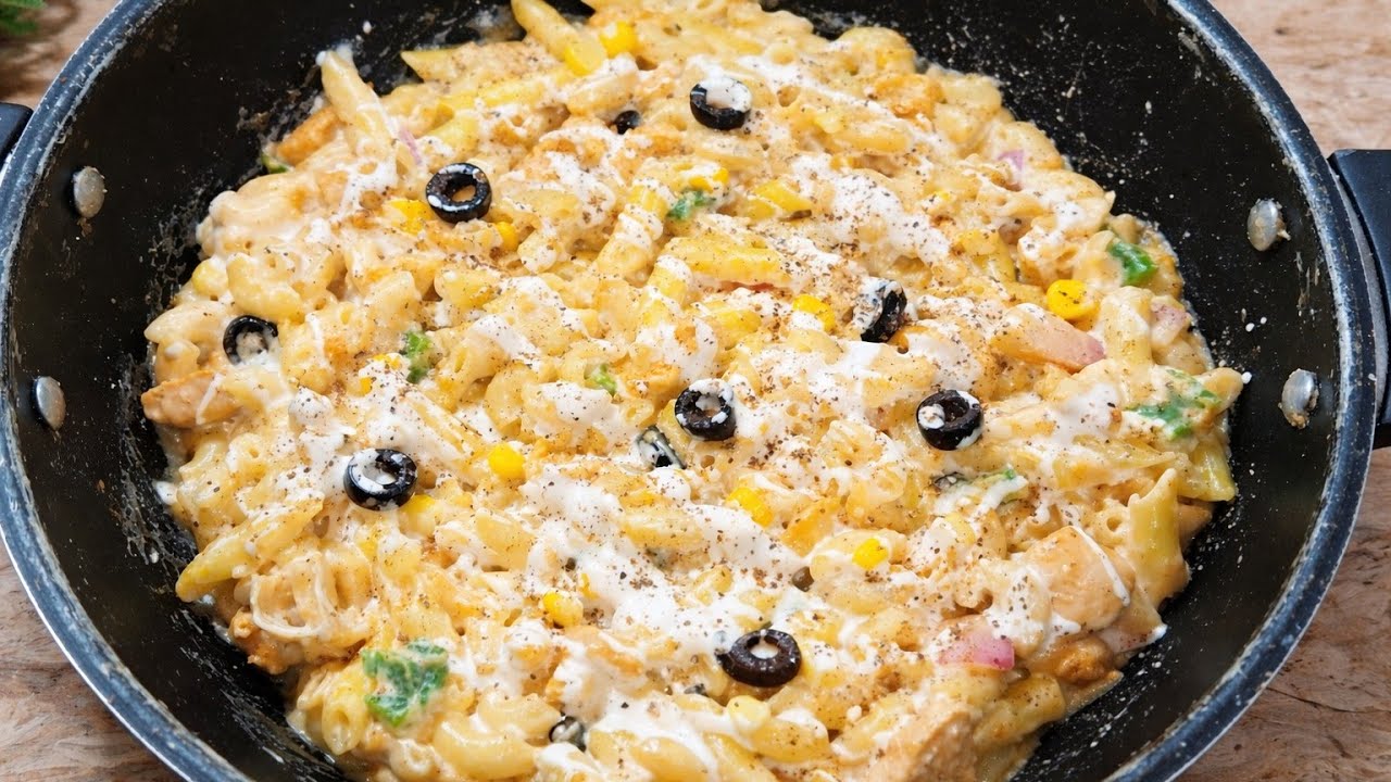 Creamy White Sauce Pasta Recipe | Easy Chicken Alfredo Style Pasta | Saira Cheema