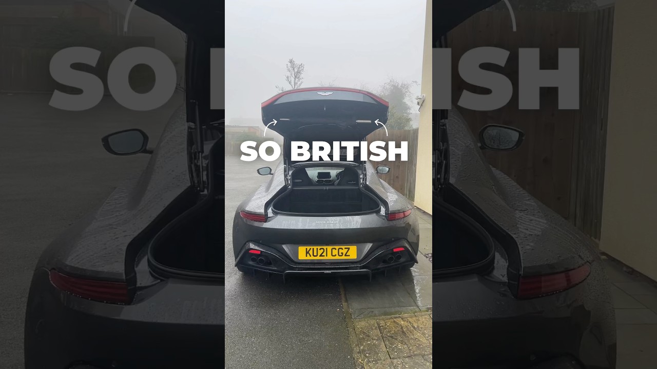 A very British feature in my Aston Martin ☔️ 