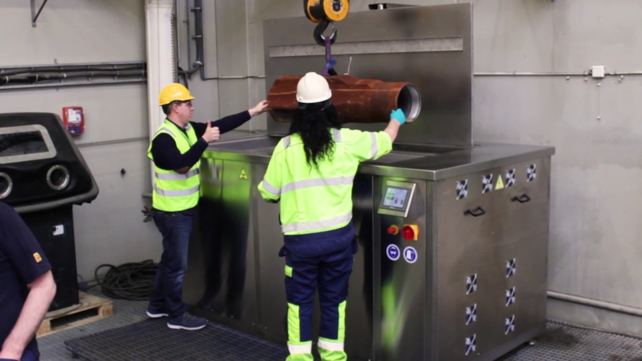 BR-2000 PRO · Usage in customer's facilities · Oil extraction sector