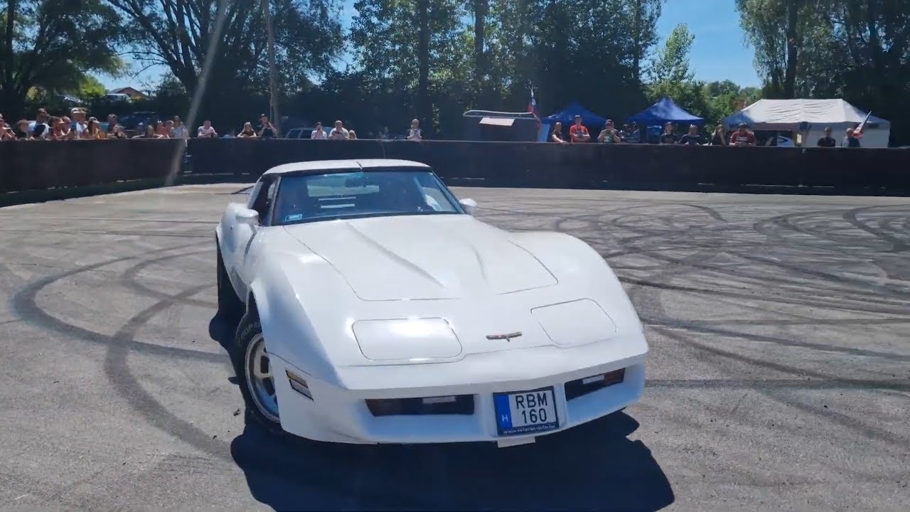 Chevrolet Corvette C3 Burnout Fail - The Guy Hit The Fence
