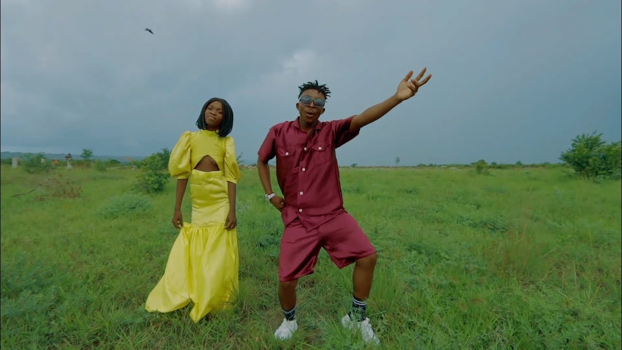 Nevinho Star Ft Estrela Dina -MARÍA (Official Music Video)