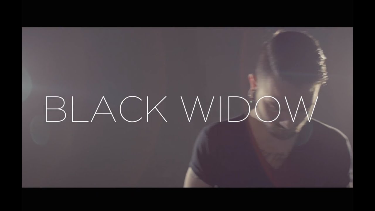 Fame On Fire - Iggy Azalea - Black Widow (Rock Cover), Feat. Twiggy