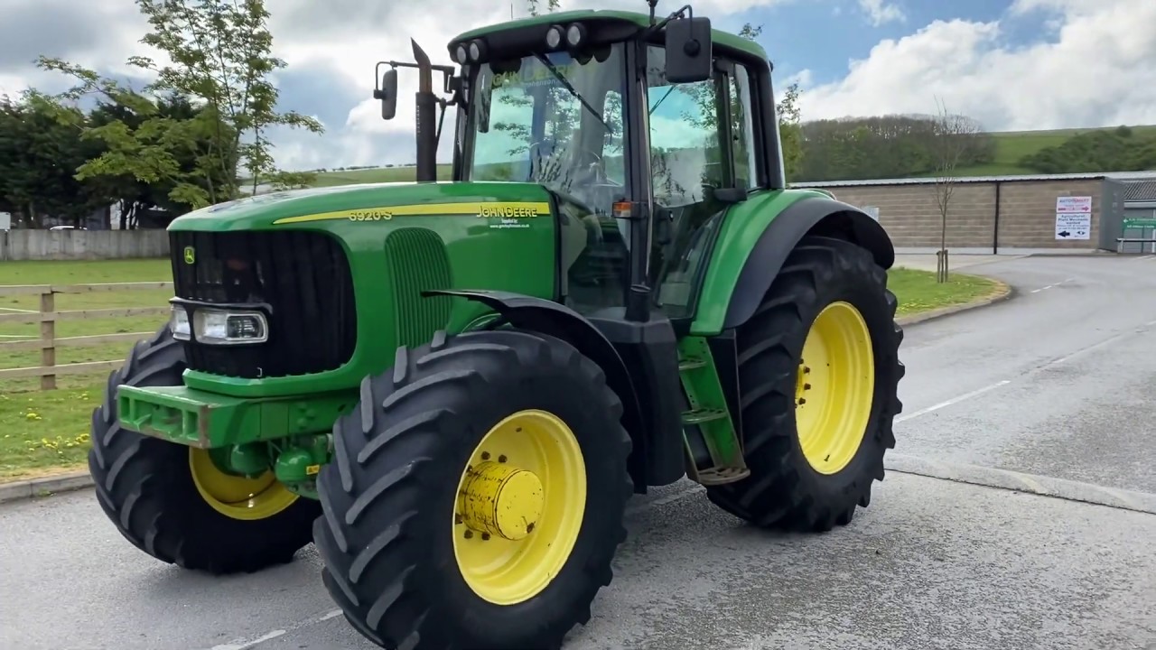 JOHN DEERE 6920s TRACTOR