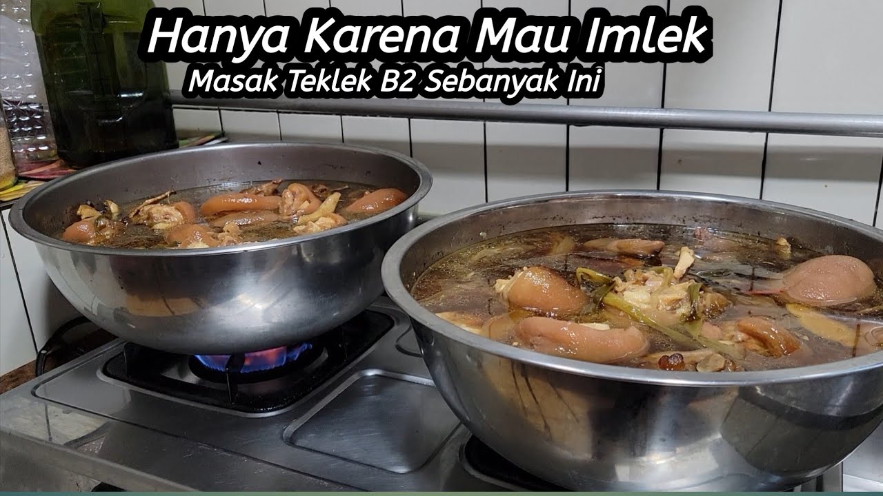 Masak Tiklek Babi Dua Panci Besar Untuk Dibagikan Anak Nenek 