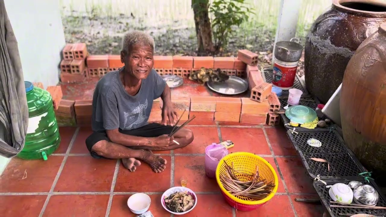 Cá Rô Đồng Kho Mắm Lai Rai Cùng Ông Trời. 