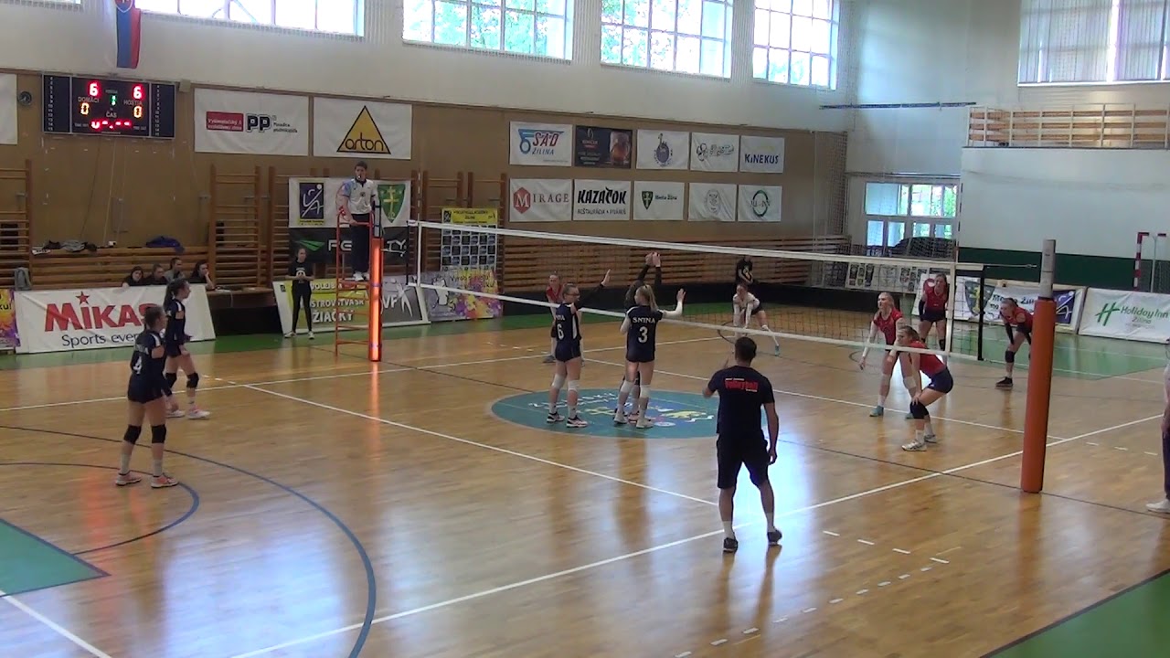 volej MSR žiačky SEMIFINÁLE SláviaTU Snina 20190518
