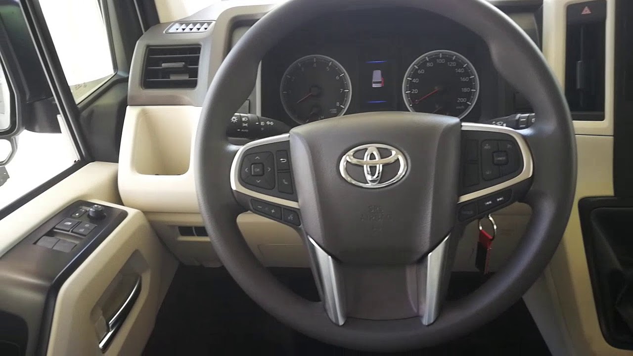 HIACE 12 PASAJEROS 2021 MÉXICO
