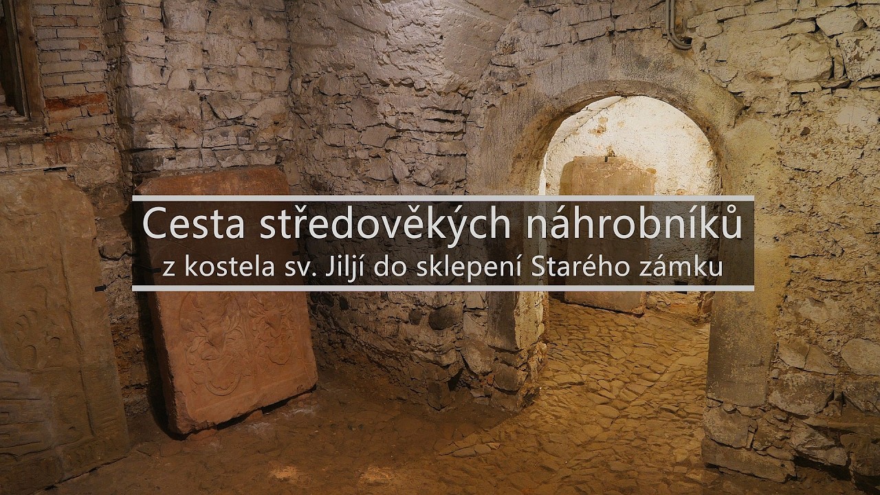 Cesta středověkých náhrobníků z kostela sv. Jiljí do sklepení Starého zámku