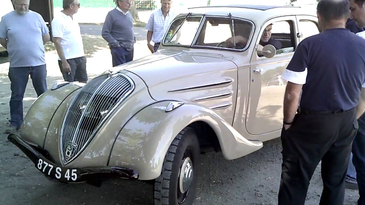 Peugeot 302.