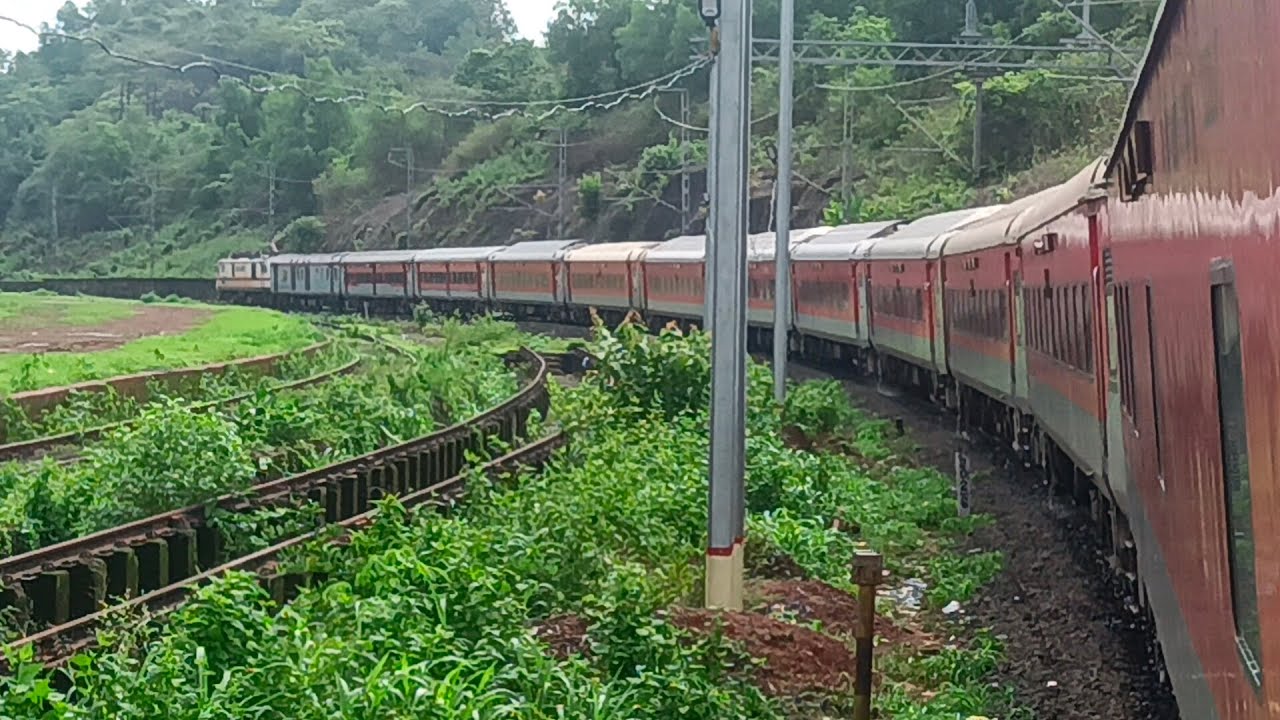 Journey from Valliyur to Panvel in 19577/Tirunelveli - Jamnagar Express led by BRC WAP 7