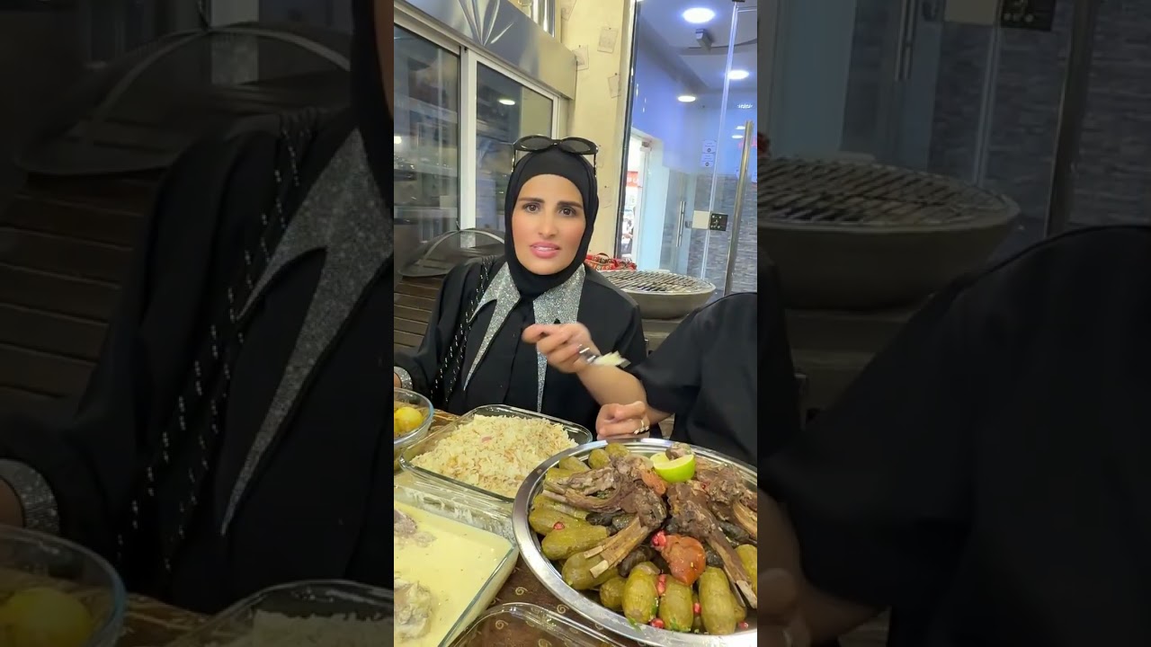 اكل جميع الأكلات العربية الأردنية والسورية شاكرية ومقلوبة ومحاشي😋🍚.