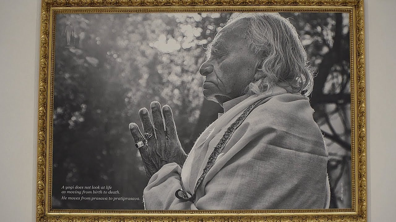 Iyengar Yoga - Demonstration