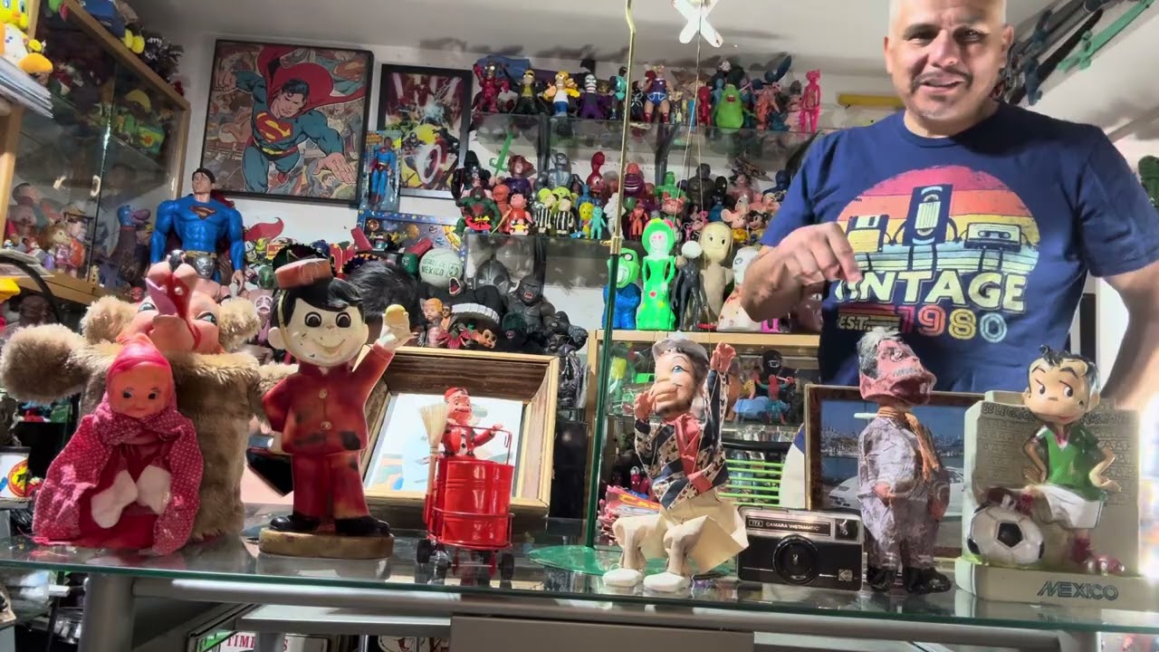CANTINFLAS FIGURAS CON MUCHOS RECUERDOS Y UN AUTÓGRAFO EN UNA FECHA MUY ESPECIAL