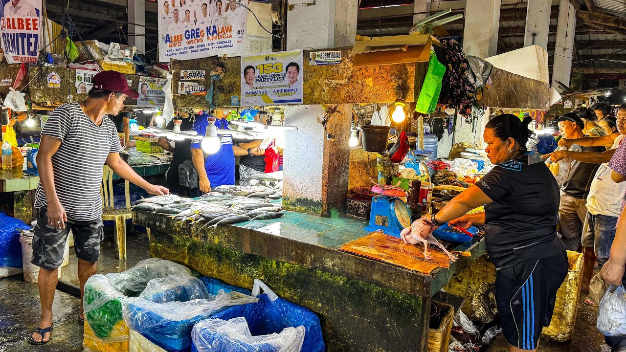 바콜로드 새벽시장 활력이 넘치네요~~