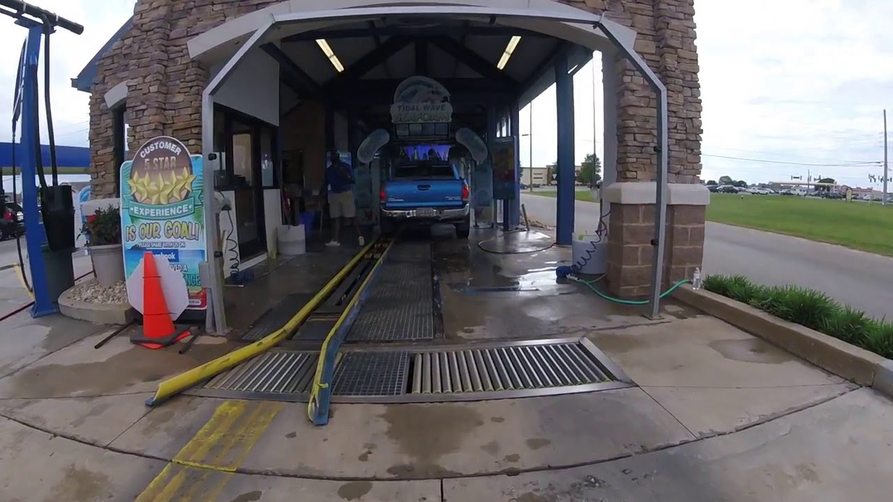 GoPro Car Wash: Tidal Wave Auto Spa, Outside View!